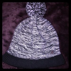 Lululemon puff beanie
